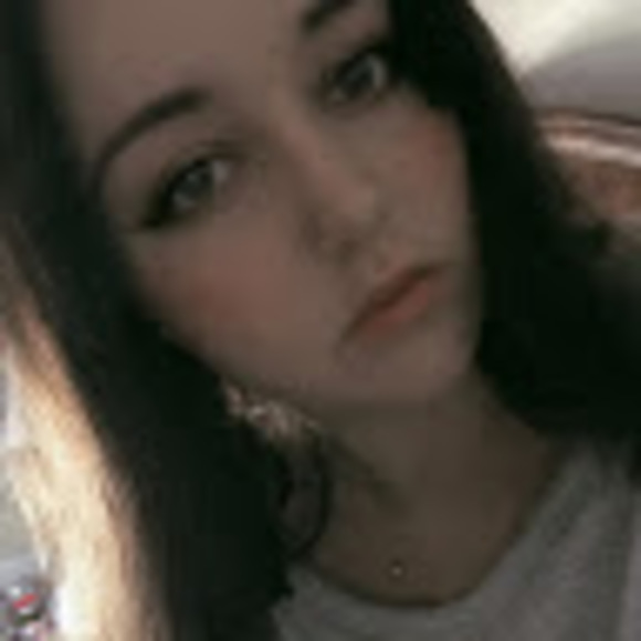 Meet your Posher, Victoria - Picture 1 of 1